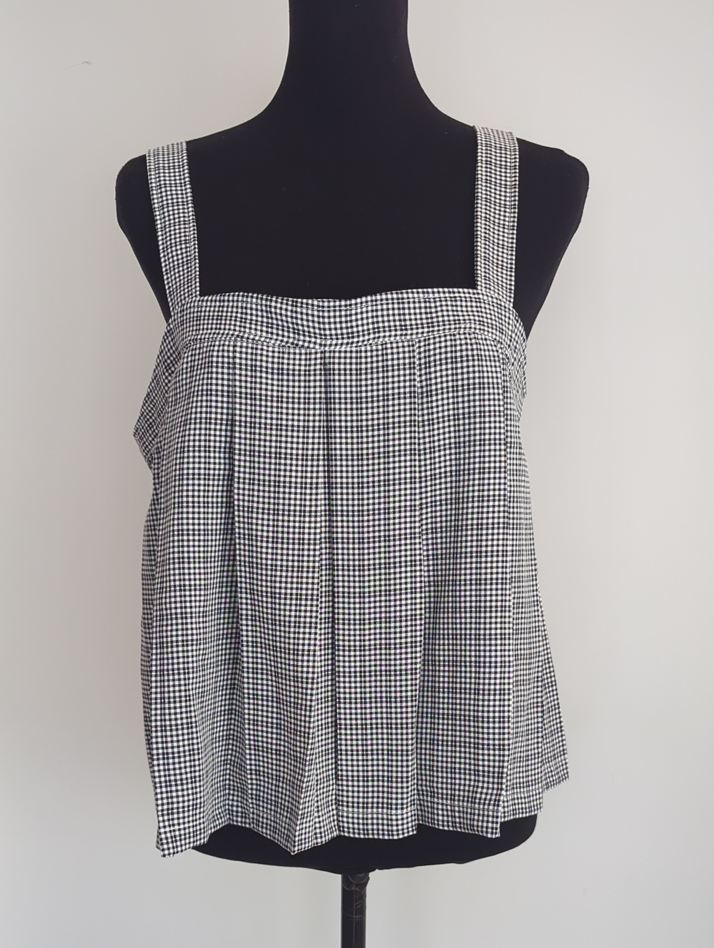 NWT Max Studio Gingham Pleated Square Neck Tank Top Black White SIZE LARGE